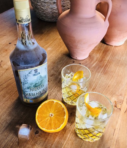 HIERBAS ON THE ROCKS